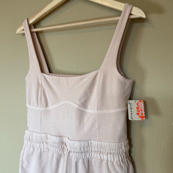 Free People Movement Inbound Onsie In Cashmere NWT Size Medium - Picture 4 of 10